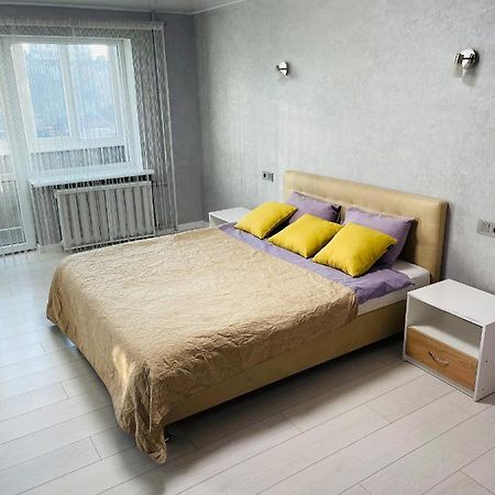 Apartcenter Апартаменты Lux В Центре Ярослава Мудрого Krivoy Rog Luaran gambar