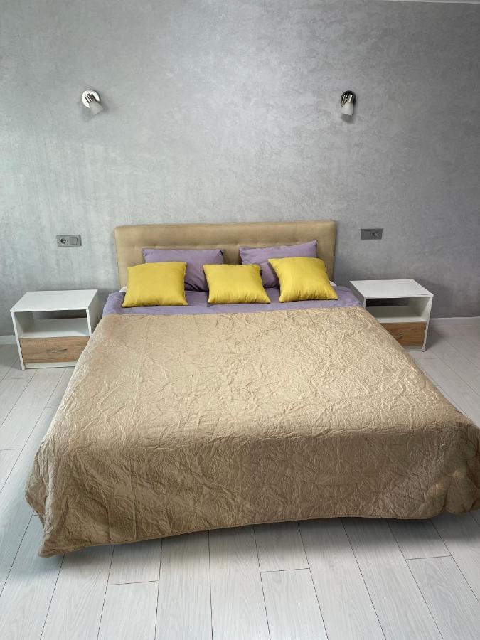 Apartcenter Апартаменты Lux В Центре Ярослава Мудрого Krivoy Rog Luaran gambar